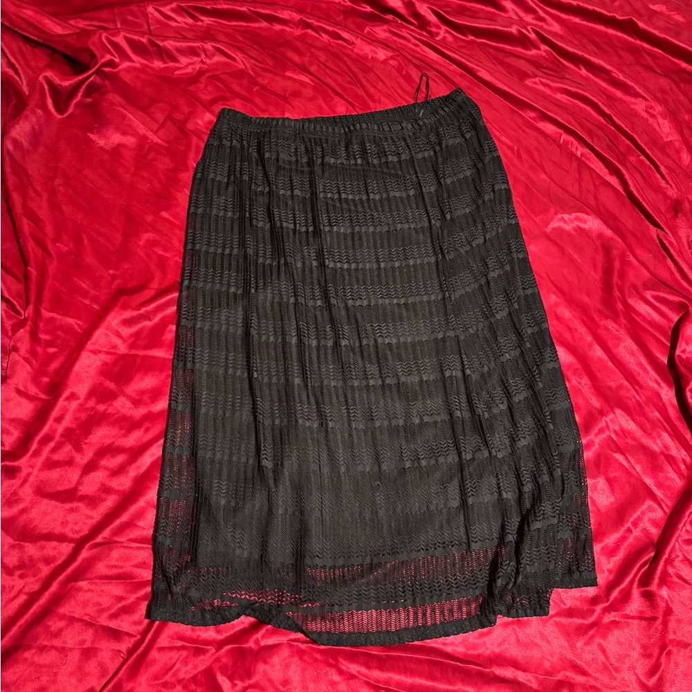 Chic Black Pleated Skirt